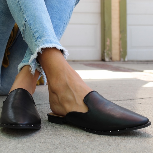 🆕️//The Lizzy// Black studded Mule/Flat - Picture 7 of 8